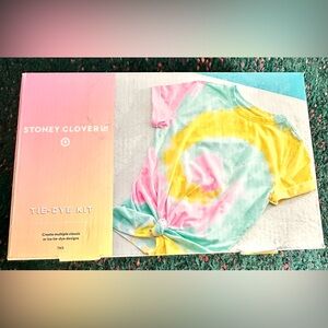 ‼️RARE‼️🎸STONEY CLOVER🎸🔥NWT🔥Tie Dye Kit